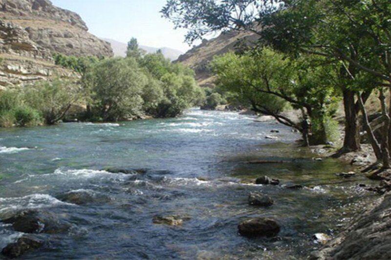 خبرنگاران جوان 33 ساله در رودخانه ارمند لردگان غرق شد خبرنگاران جوان 33 ساله در رودخانه ارمند لردگان غرق شد