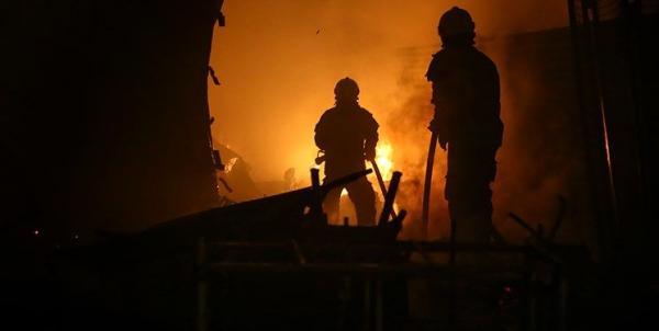 آتش سوزی در کارخانه قیر در رباط کریم