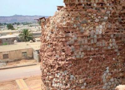 تخریب دیوار قلعه پرتغالی های هرمز براثر فرسودگی و ترک خوردگی