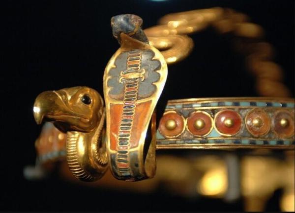 گنجینه ای باستانی که با فرعون دفن شد!