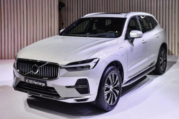 نمایشگاه خودرو تهران ، ولوو XC60، بازگشتی دیرهنگام اما این بار جدی تر